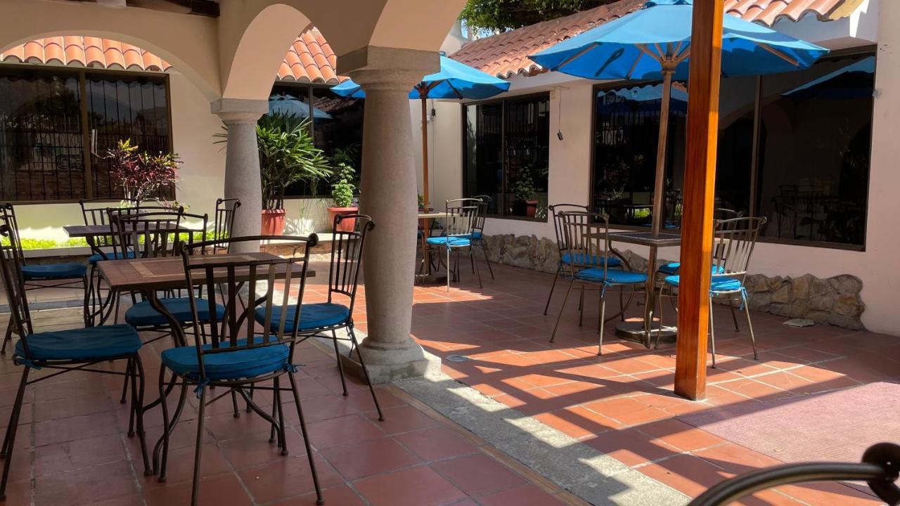 Hotel Voyager Manta Exterior foto